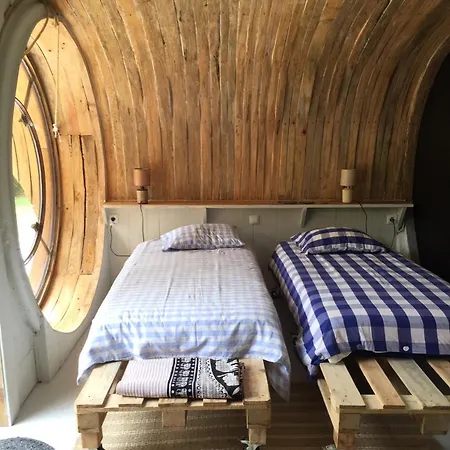 Lodge Surf Camp Maceda