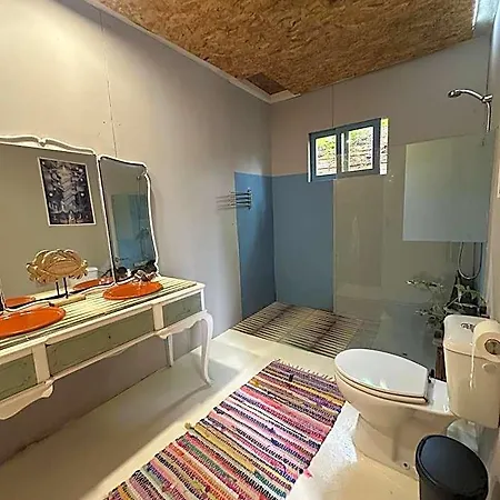 Surf Camp אכסניה Maceda