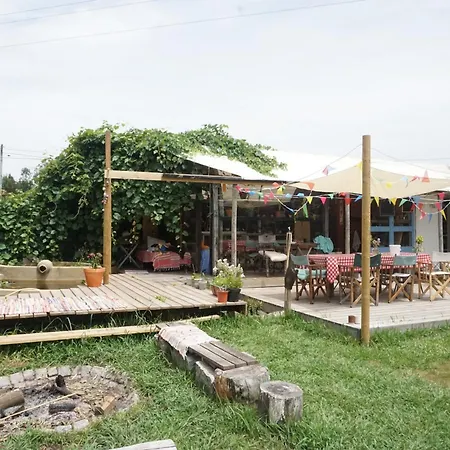 Lodge Surf Camp Maceda