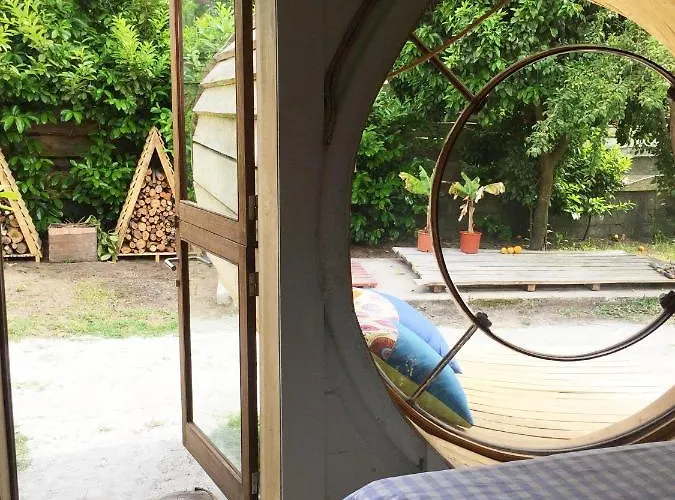 Surf Camp 山林小屋 Maceda