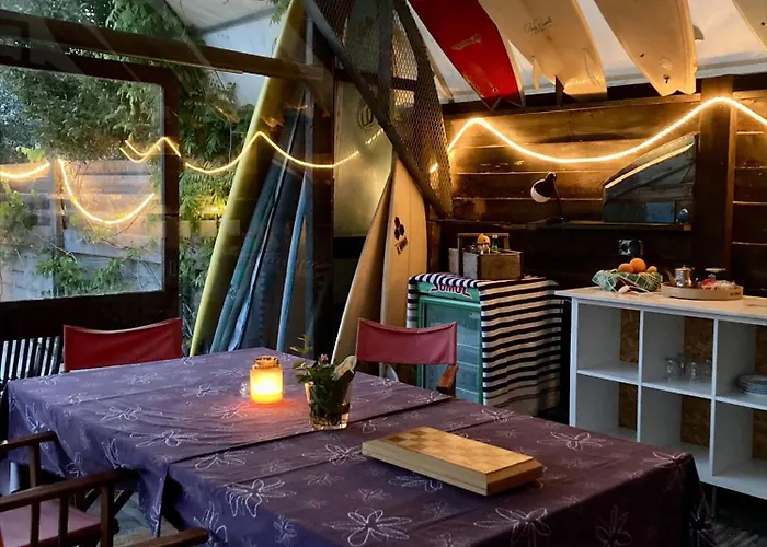 Surf Camp 山林小屋